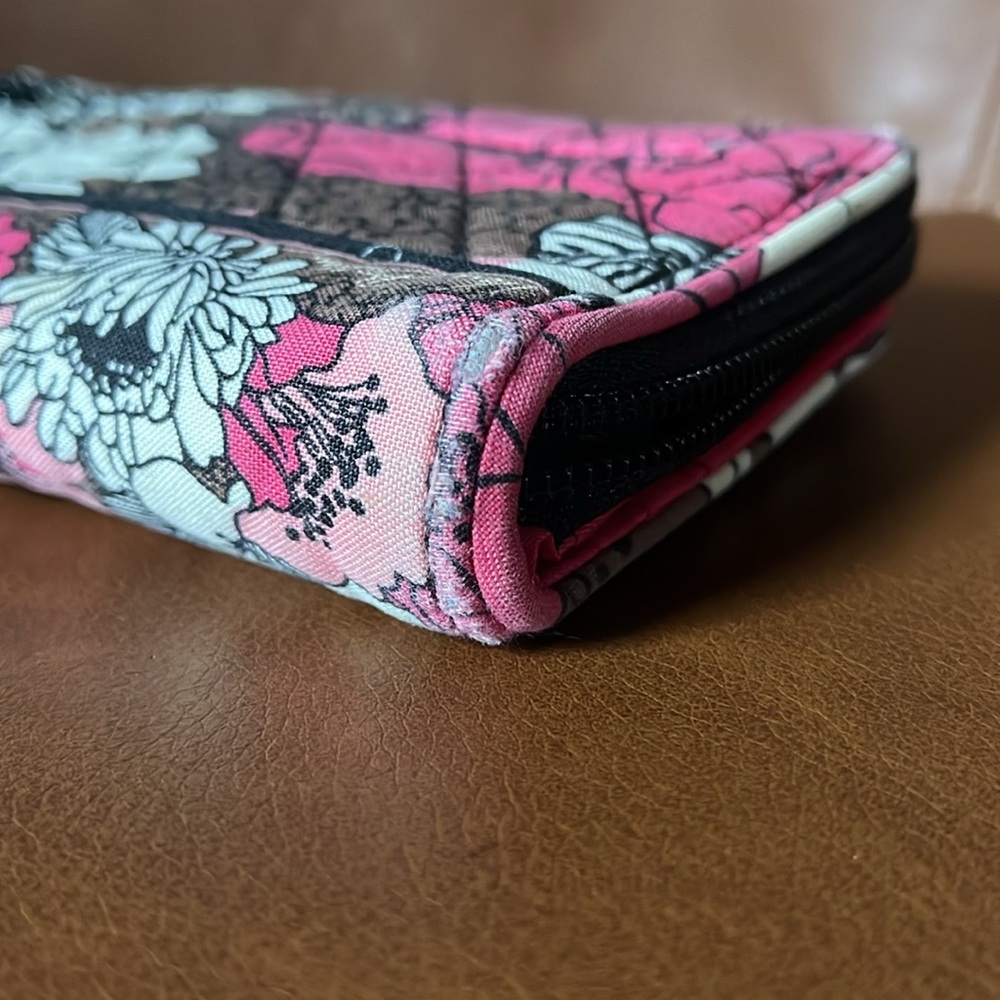 Vintage Vera Bradley Bundle! Wallet and crossbody/shoulder bag. - Picture 5 of 8